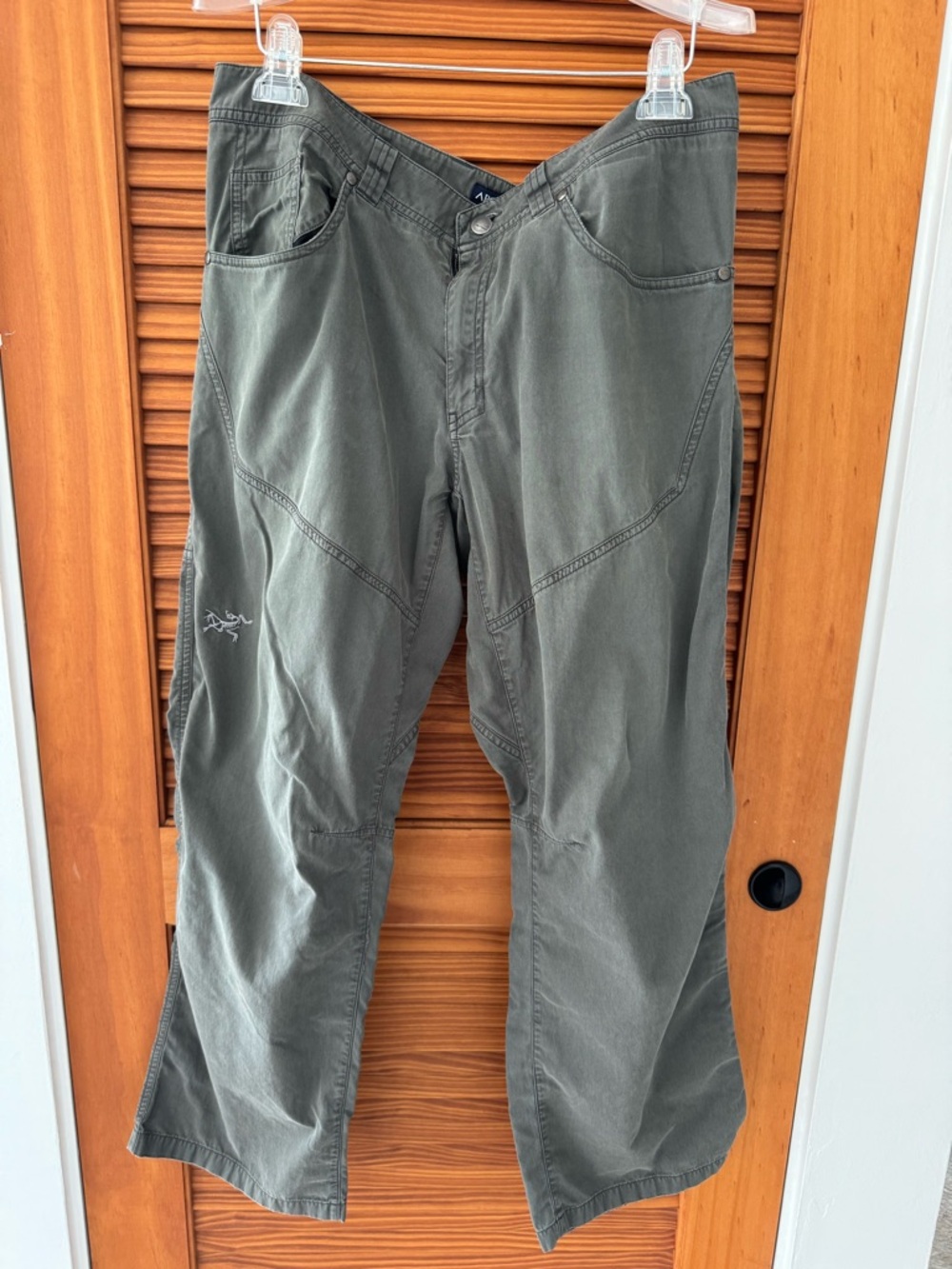 Arc'teryx Men’s Olive Cargo Pants